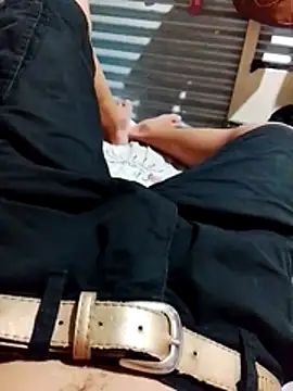 Uriel1615 online show from March 18, 2026, 7:15 pm