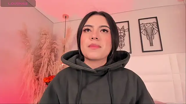 Rebeca jones online show from September 22, 2025, 12:22 pm