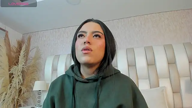 Snapshot of Rebeca_jones chatting on February 21, 2026, 12:18 pm Rebeca jones online show from February 21, 2026, 12:18 pm