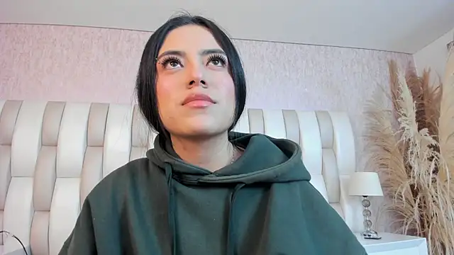 Snapshot of Rebeca_jones chatting on February 3, 2026, 12:10 pm Rebeca jones online show from February 3, 2026, 12:10 pm