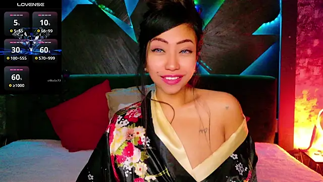 ElyaQuinn online show from November 12, 2025, 7:45 am