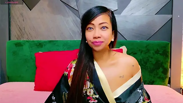 ElyaQuinn online show from October 10, 2025, 6:58 am