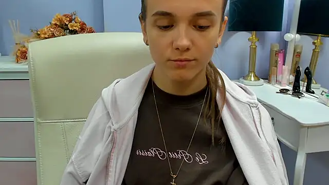 dirtyxEmily online show from May 20, 2026, 6:43 am