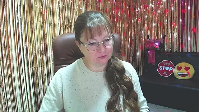 Snapshot of VanessaHotts chatting on October 6, 2025, 5:08 am VanessaHotts online show from October 6, 2025, 5:08 am