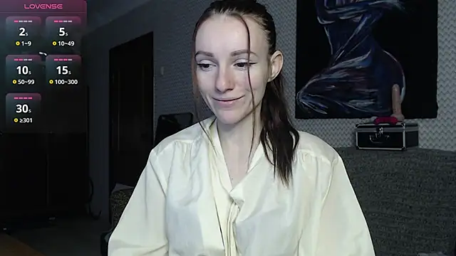 KaoriFox online show from December 3, 2024, 6:21 am