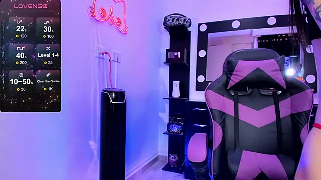 miss kitty online show from September 15, 2025, 12:00 am