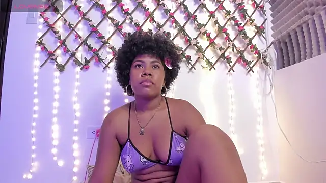 naughty ebonyy online show from May 15, 2026, 7:50 am
