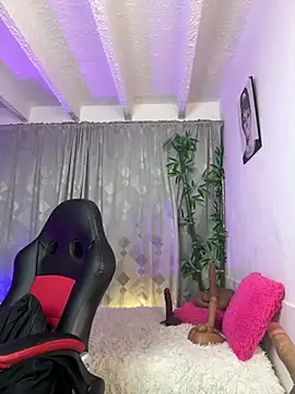 lonely shewolf online show from May 26, 2026, 6:17 pm