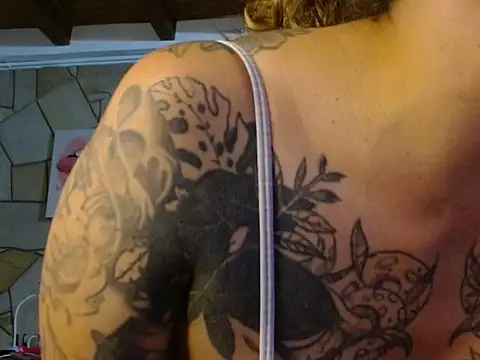 Snapshot of chanell_tattoo chatting on March 18, 2026, 12:03 am chanell tattoo online show from March 18, 2026, 12:03 am