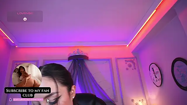 Snapshot of maggietime chatting on March 11, 2025, 11:37 pm maggietime online show from March 11, 2025, 11:37 pm