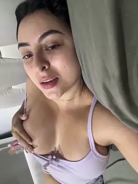 Snapshot of Kattycollinss1 chatting on February 27, 2026, 2:06 pm Kattycollinss1 online show from February 27, 2026, 2:06 pm