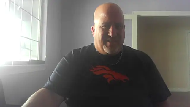 Snapshot of Bigbear0563 chatting on January 7, 2025, 9:14 pm Bigbear0563 online show from January 7, 2025, 9:14 pm