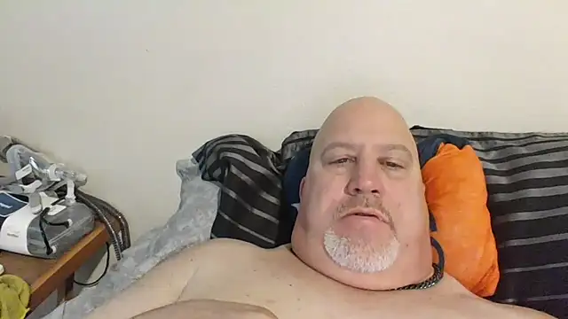 Snapshot of Bigbear0563 chatting on March 1, 2025, 10:10 pm Bigbear0563 online show from March 1, 2025, 10:10 pm
