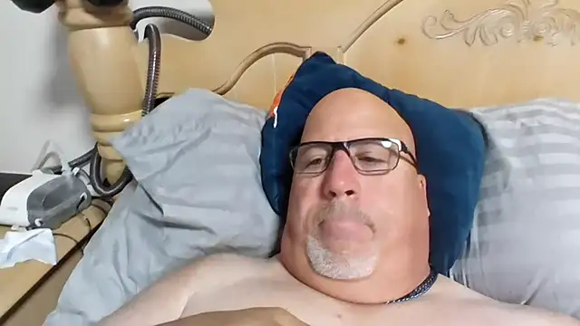 Bigbear0563 online show from July 7, 2026, 12:52 pm