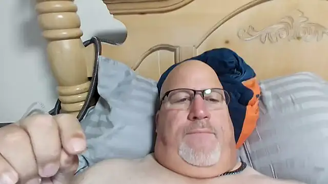 Bigbear0563 online show from July 28, 2026, 2:57 pm