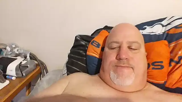 Snapshot of Bigbear0563 chatting on February 16, 2025, 12:19 am Bigbear0563 online show from February 16, 2025, 12:19 am