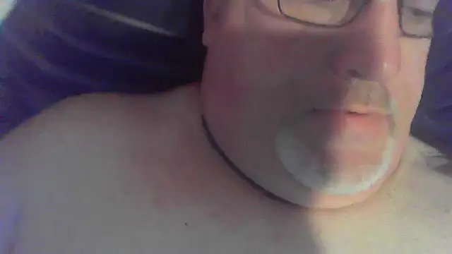 Snapshot of Bigbear0563 chatting on December 20, 2024, 3:21 pm Bigbear0563 online show from December 20, 2024, 3:21 pm