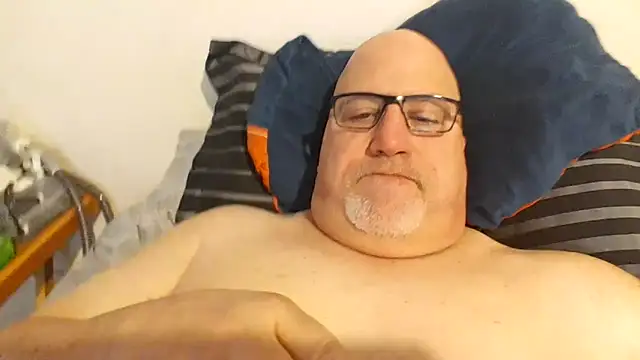 Snapshot of Bigbear0563 chatting on March 5, 2025, 3:29 pm Bigbear0563 online show from March 5, 2025, 3:29 pm