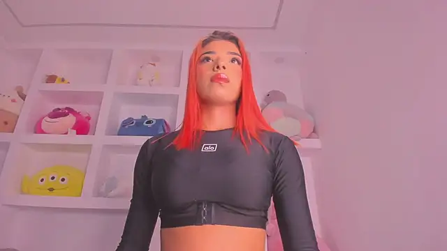 Emmily Savage online show from March 17, 2025, 11:42 am