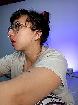 Piafisher1 online show from October 31, 2025, 1:13 am