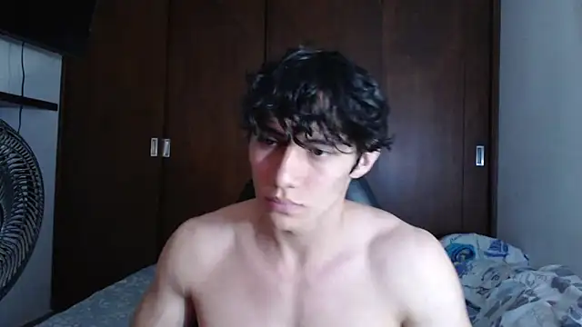 Snapshot of aresholland chatting on February 2, 2025, 4:15 am aresholland online show from February 2, 2025, 4:15 am