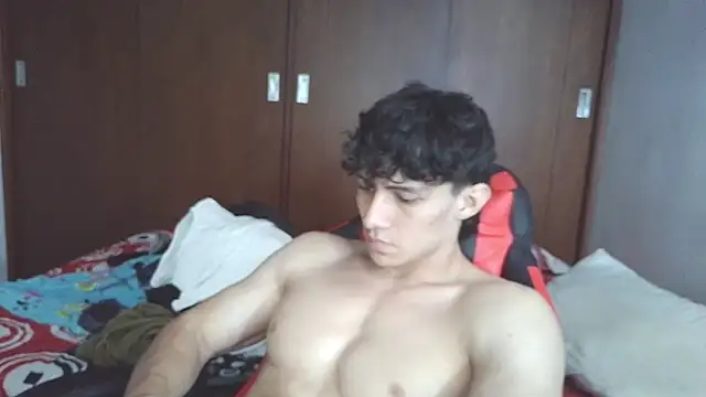 Snapshot of aresholland chatting on November 6, 2025, 8:02 pm aresholland online show from November 6, 2025, 8:02 pm