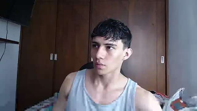 Snapshot of aresholland chatting on March 5, 2025, 4:24 pm aresholland online show from March 5, 2025, 4:24 pm