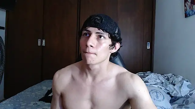 Snapshot of aresholland chatting on February 13, 2025, 5:37 am aresholland online show from February 13, 2025, 5:37 am