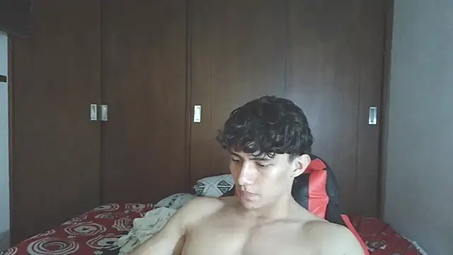 Snapshot of aresholland chatting on November 9, 2025, 3:21 am aresholland online show from November 9, 2025, 3:21 am