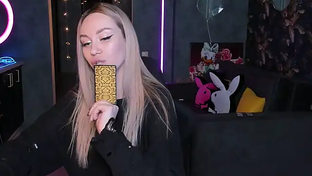 Blckmirrorr online show from December 21, 2025, 9:26 pm