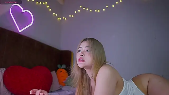 laybunny1 online show from October 29, 2025, 9:47 pm