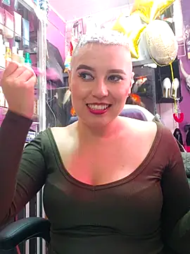 Snapshot of TamySweetness chatting on February 26, 2025, 3:32 pm TamySweetness online show from February 26, 2025, 3:32 pm
