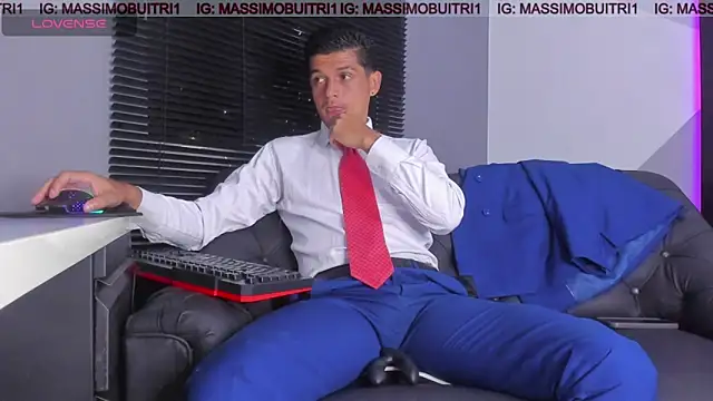 massimo g online show from May 3, 2026, 11:41 pm