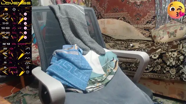 sweetbbabe online show from September 17, 2025, 4:09 pm