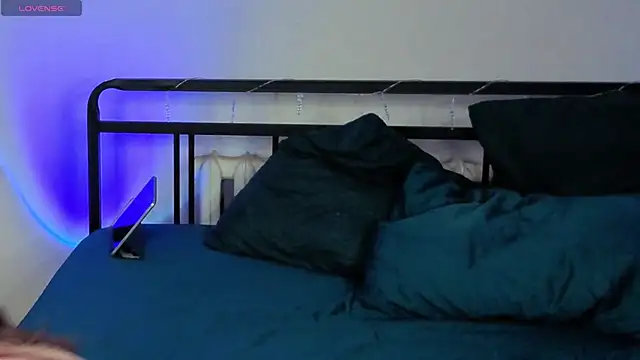 Snapshot of sinthiaroze chatting on October 2, 2025, 3:04 pm sinthiaroze online show from October 2, 2025, 3:04 pm