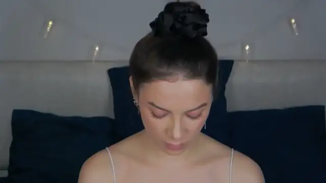 Snapshot of sinthiaroze chatting on February 4, 2025, 2:21 pm sinthiaroze online show from February 4, 2025, 2:21 pm