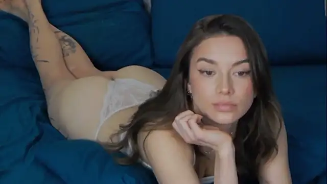 Snapshot of sinthiaroze chatting on December 6, 2024, 5:49 pm sinthiaroze online show from December 6, 2024, 5:49 pm