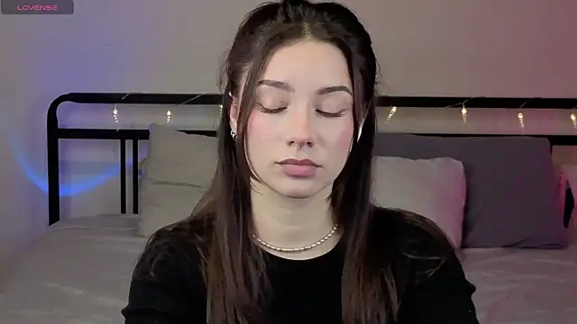 Snapshot of sinthiaroze chatting on October 27, 2025, 7:26 pm sinthiaroze online show from October 27, 2025, 7:26 pm