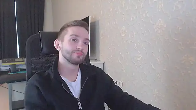 Marselle Laker online show from February 2, 2025, 12:02 pm