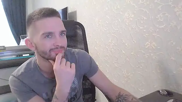 Marselle Laker online show from February 6, 2025, 12:59 pm