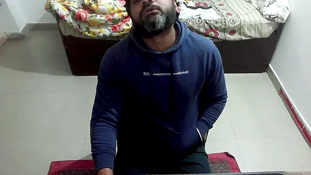 Snapshot of rentarob chatting on February 9, 2026, 7:12 pm rentarob online show from February 9, 2026, 7:12 pm