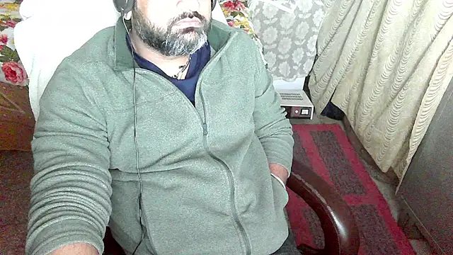 rentarob online show from December 20, 2025, 4:32 pm