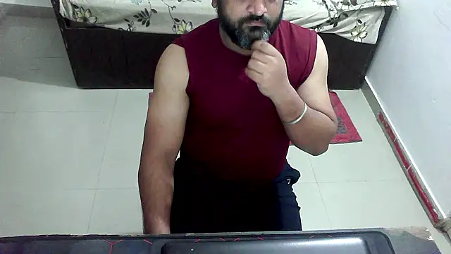 Snapshot of rentarob chatting on February 16, 2026, 6:17 pm rentarob online show from February 16, 2026, 6:17 pm