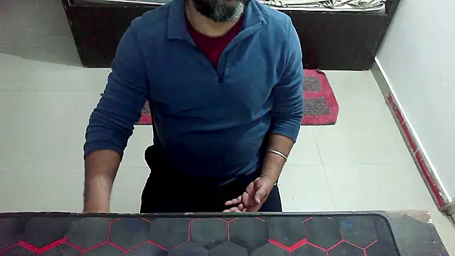 Snapshot of rentarob chatting on February 14, 2026, 5:13 pm rentarob online show from February 14, 2026, 5:13 pm