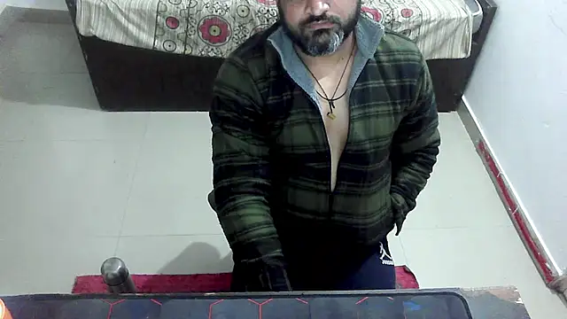 Snapshot of rentarob chatting on February 4, 2026, 8:26 pm rentarob online show from February 4, 2026, 8:26 pm