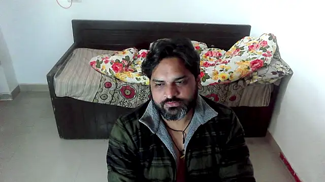 Snapshot of rentarob chatting on February 4, 2026, 8:20 am rentarob online show from February 4, 2026, 8:20 am