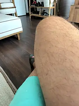 Snapshot of reslerkek31 chatting on November 9, 2025, 9:46 am reslerkek31 online show from November 9, 2025, 9:46 am