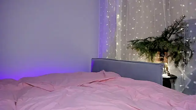 Snapshot of lina_stones chatting on December 3, 2025, 10:47 am lina stones online show from December 3, 2025, 10:47 am