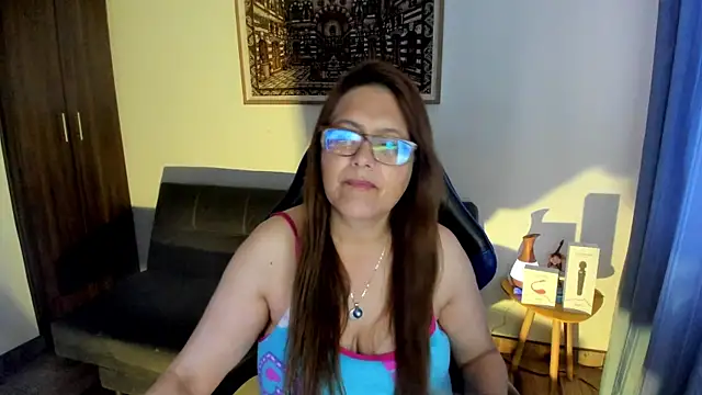 Snapshot of Ivette_Shaira chatting on April 29, 2026, 11:36 am Ivette Shaira online show from April 29, 2026, 11:36 am