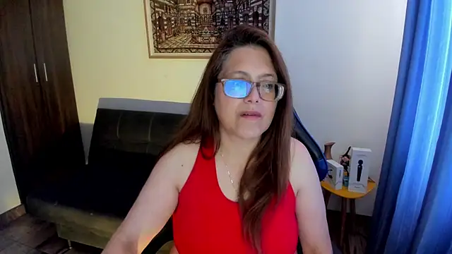 Snapshot of Ivette_Shaira chatting on April 20, 2026, 1:03 pm Ivette Shaira online show from April 20, 2026, 1:03 pm